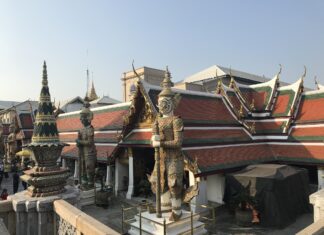 BANGKOK…Uzak Doğu’nun Mecidiyeköy’ü…